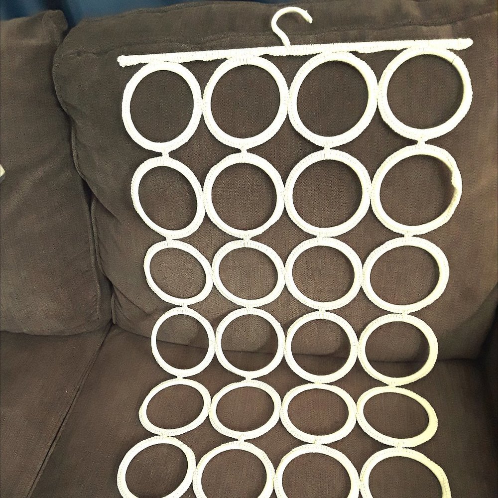 Scarf Holder & Organizer